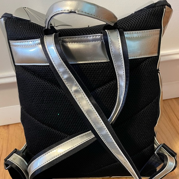 Geometric Silver Backpack - Picture 5 of 5